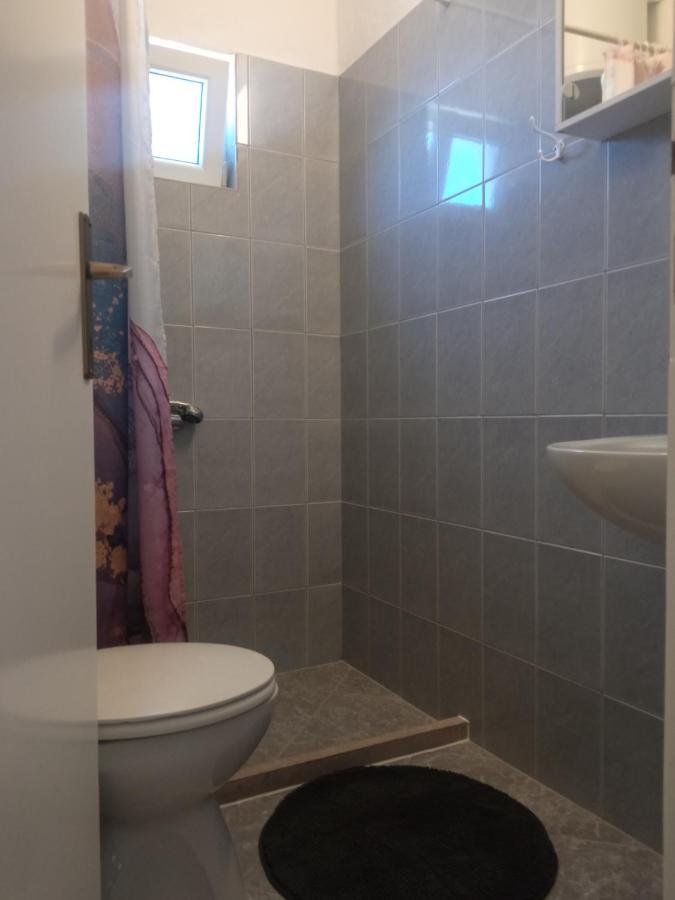 Guest House Inara 네움 외부 사진