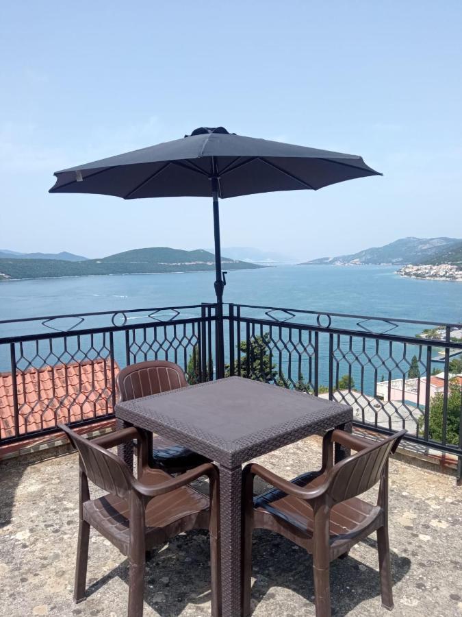 Guest House Inara 네움 외부 사진