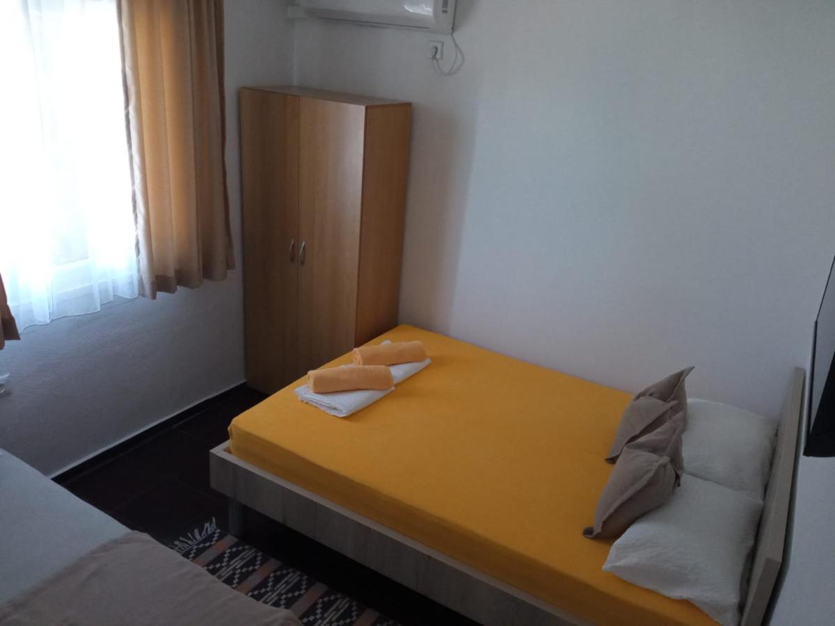 Guest House Inara 네움 외부 사진